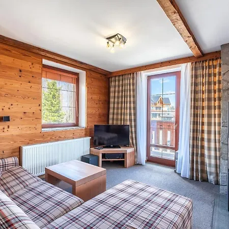Family Kukučka - 4*