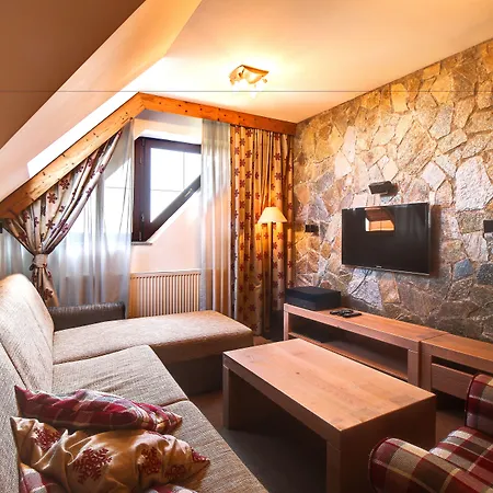 Kukucka Lomnica - Otel