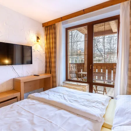 Otel Kukucka Lomnica -